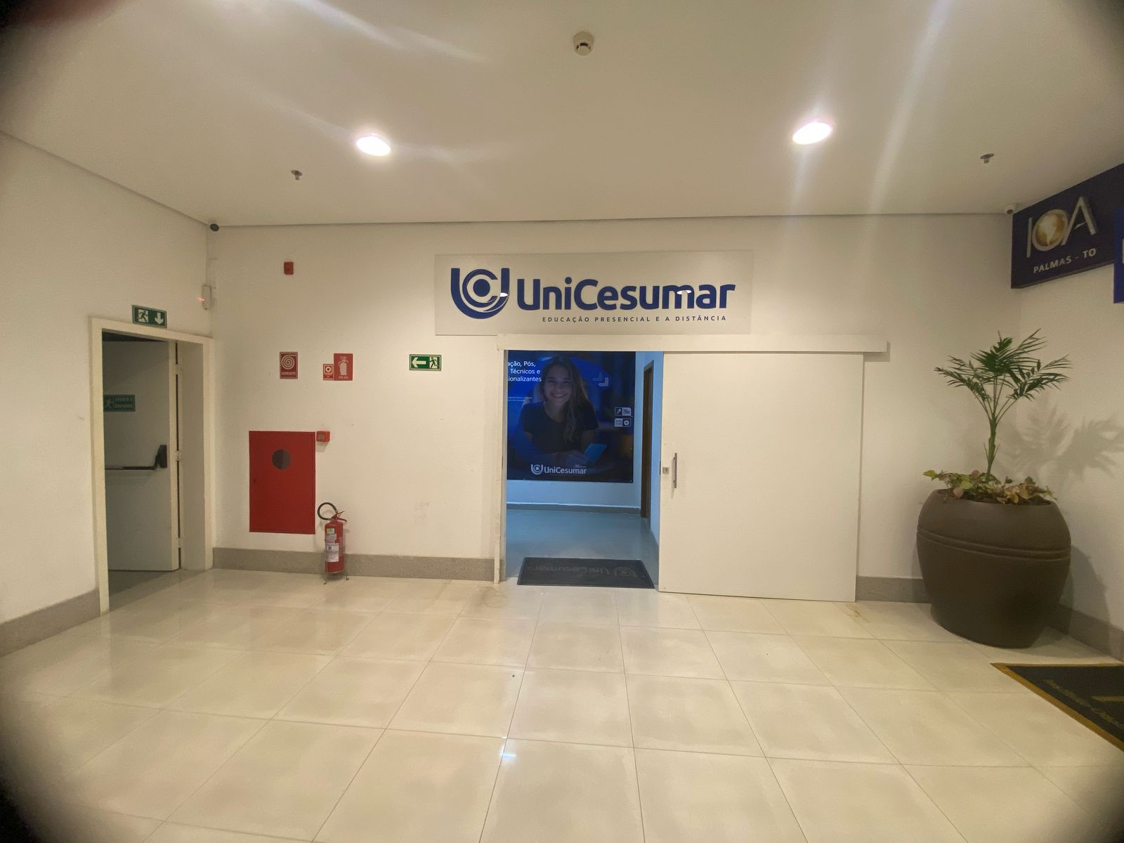 Hall Entrada 2º Piso - img1
